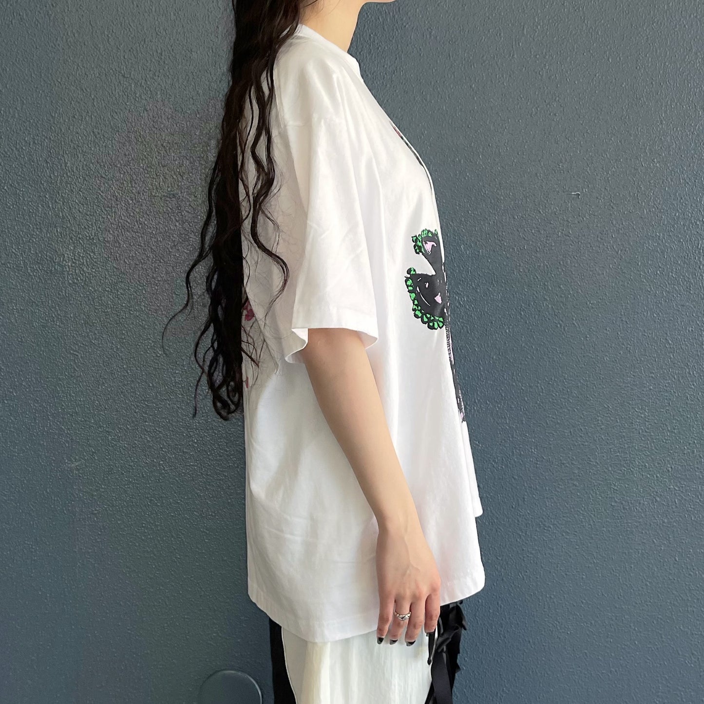 LOUISE RIBBON T-SHIRT BIOWASHED / WHITE / MAYA SHIBASAKIコラボレーション