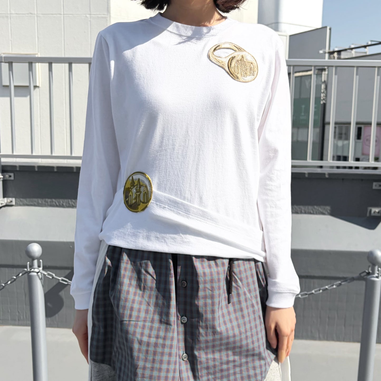 coin and ring embroidery long sleeve t shirt / white / 刺繍ロングスリーブTシャツ