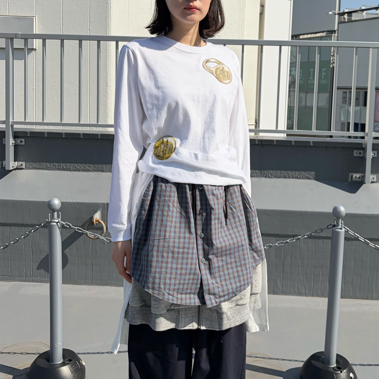 coin and ring embroidery long sleeve t shirt / white / 刺繍ロングスリーブTシャツ