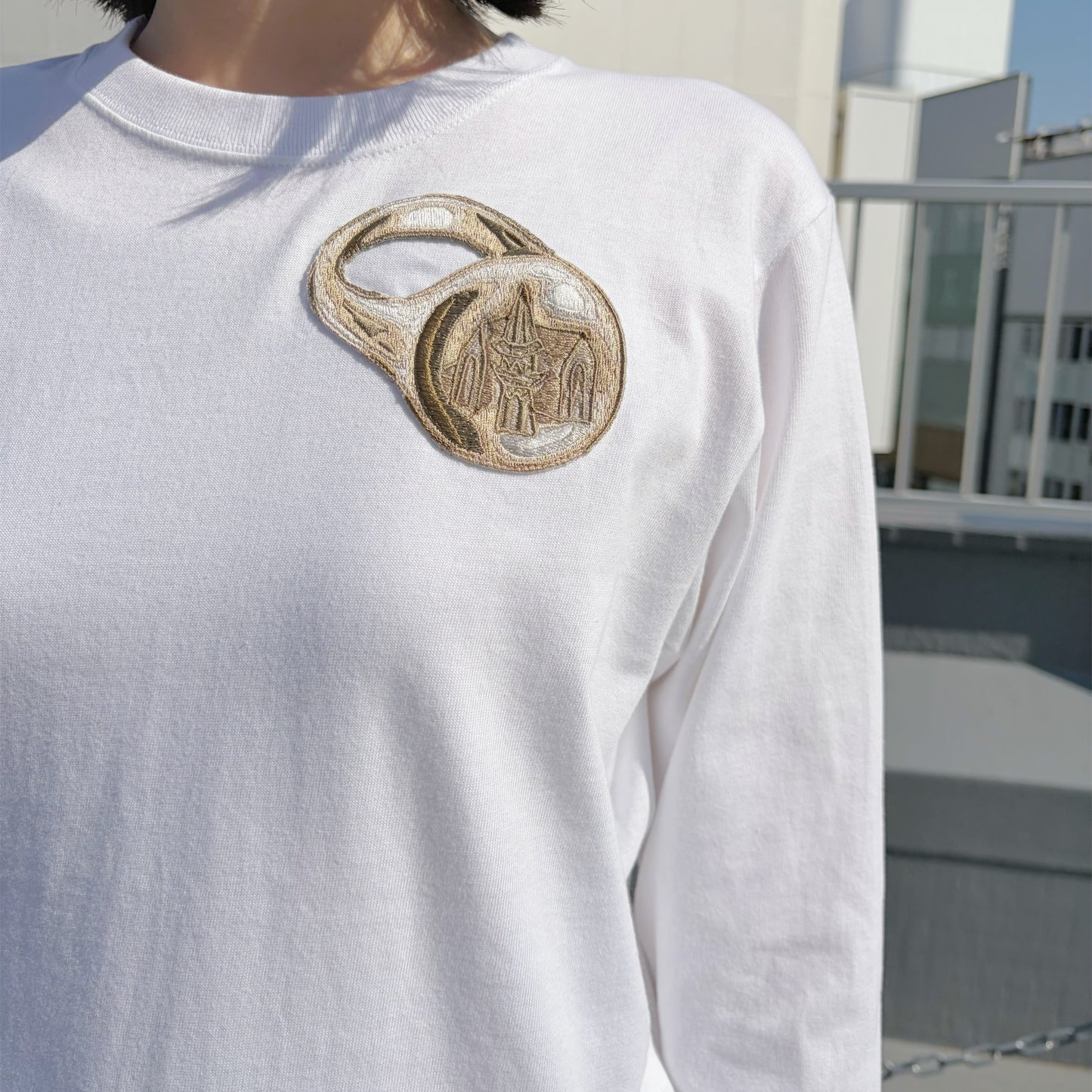 coin and ring embroidery long sleeve t shirt / white / 刺繍ロングスリーブTシャツ