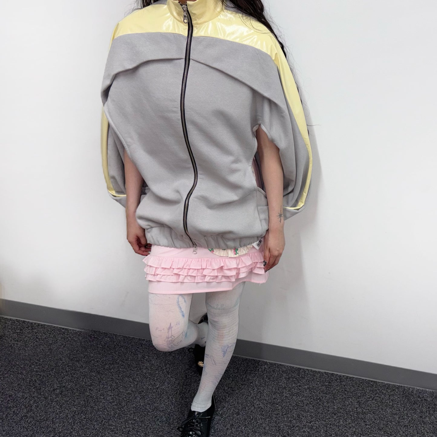 TWISTED TRACK JACKET / CREAM x GREY / ツイストトラックジャケット