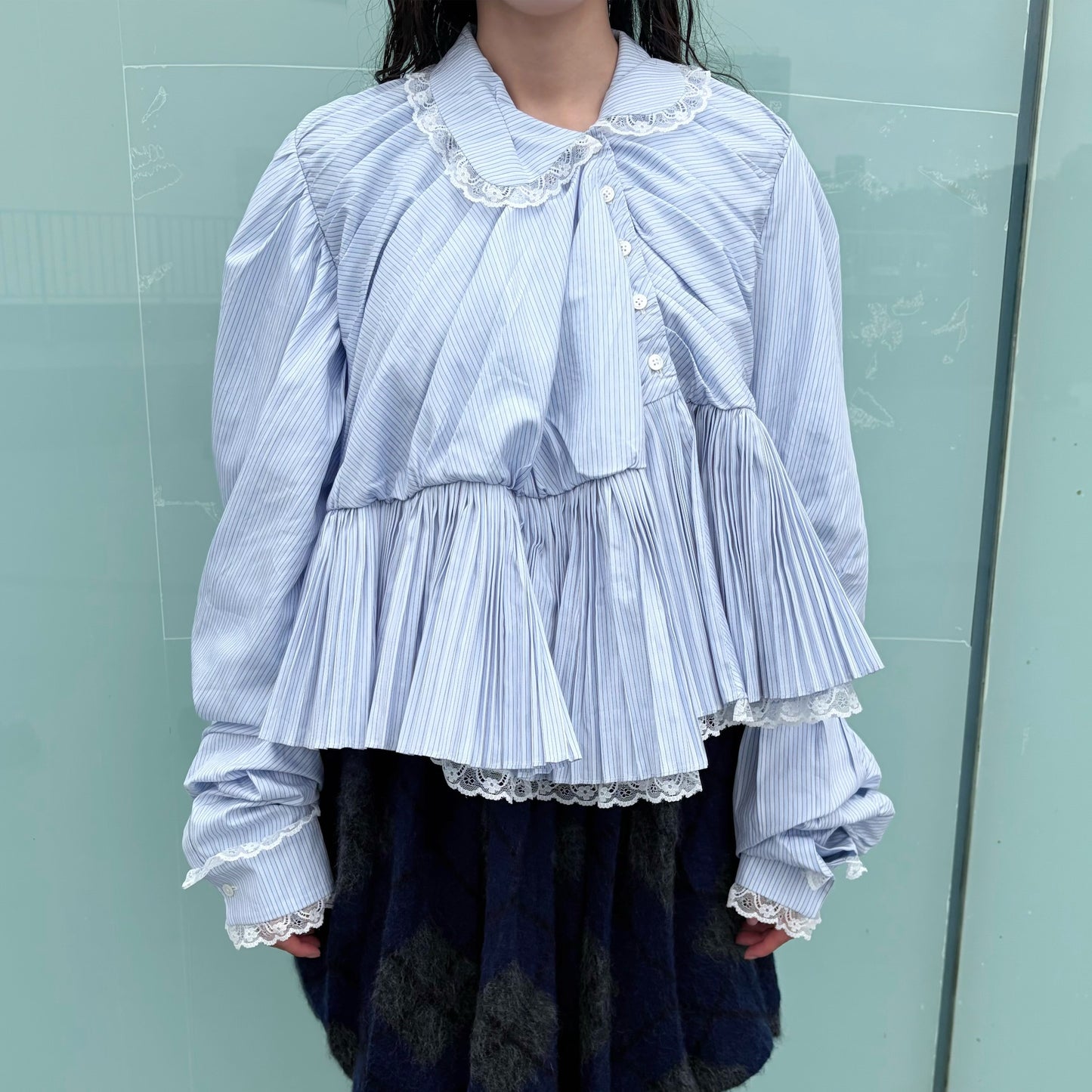 CHILDISH PLEATS SHIRT / BLUE / ユニークプリーツシャツ