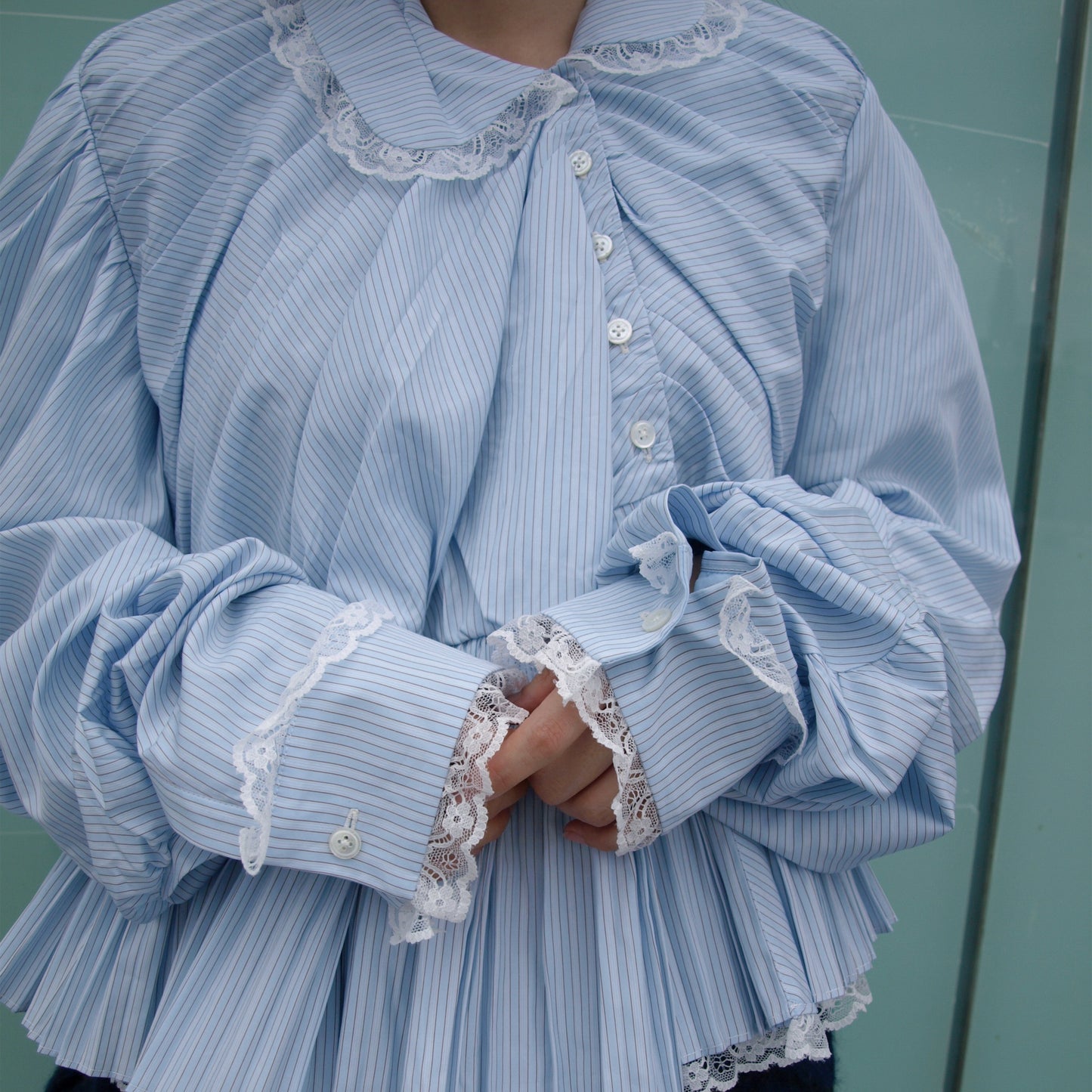 CHILDISH PLEATS SHIRT / BLUE / ユニークプリーツシャツ