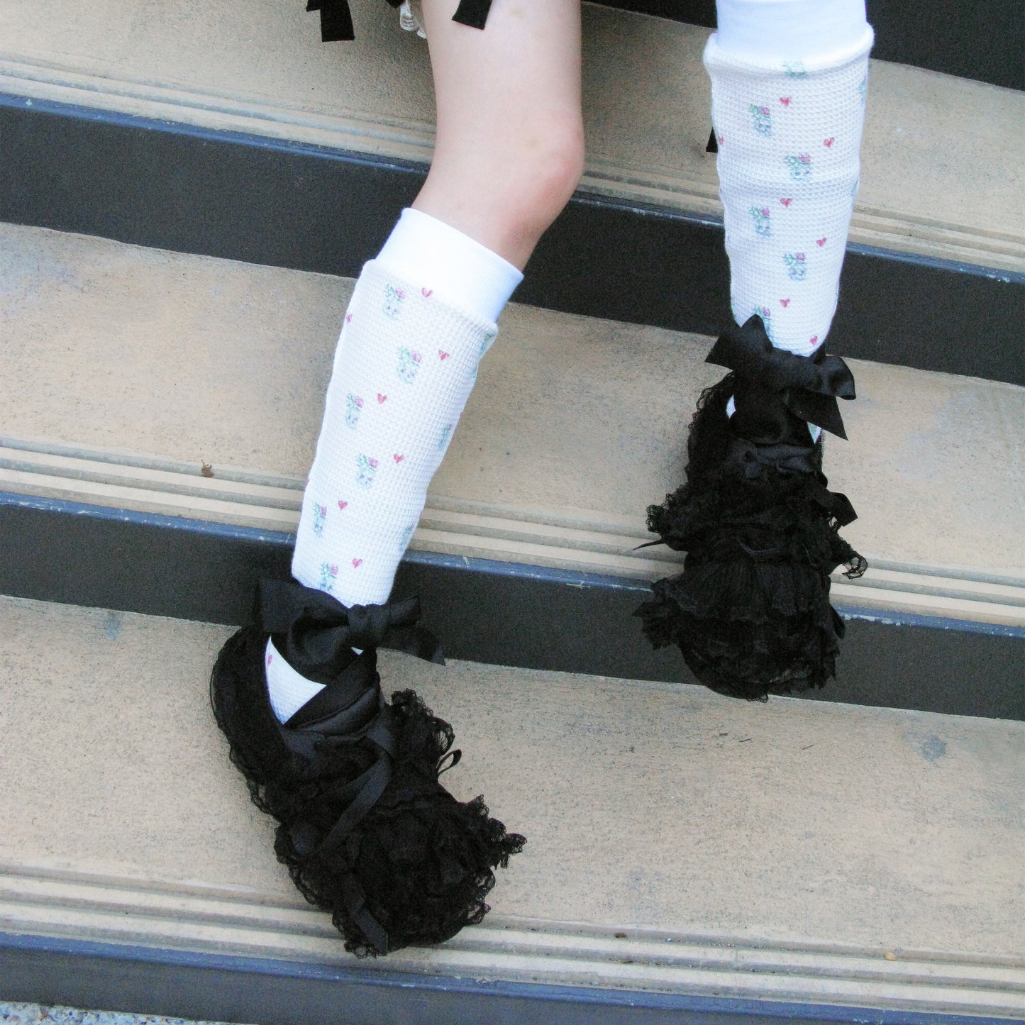 NEW "JEWELRY"CAKE / BLACK / MIKIOSAKABEフリルシューズ