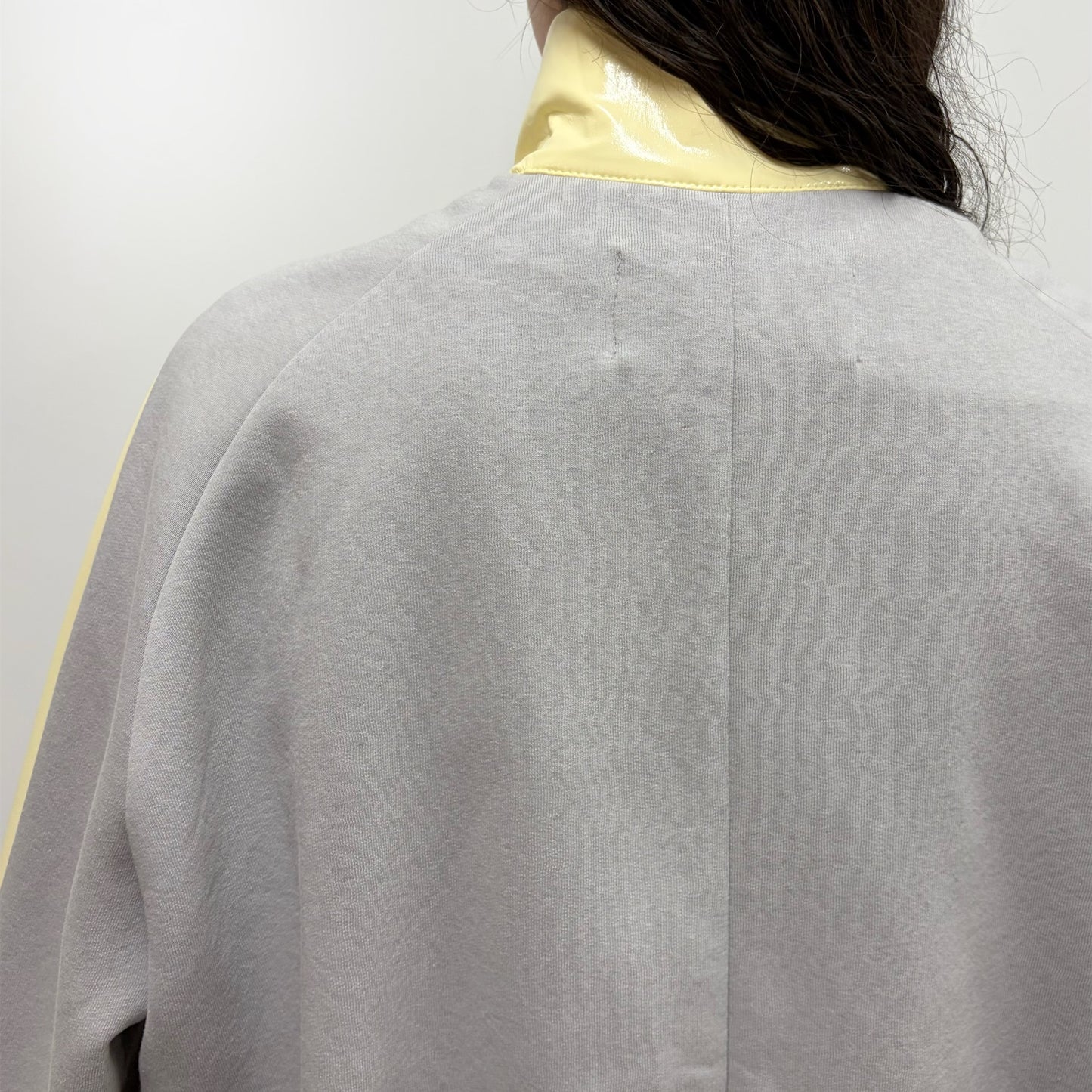 TWISTED TRACK JACKET / CREAM x GREY / ツイストトラックジャケット