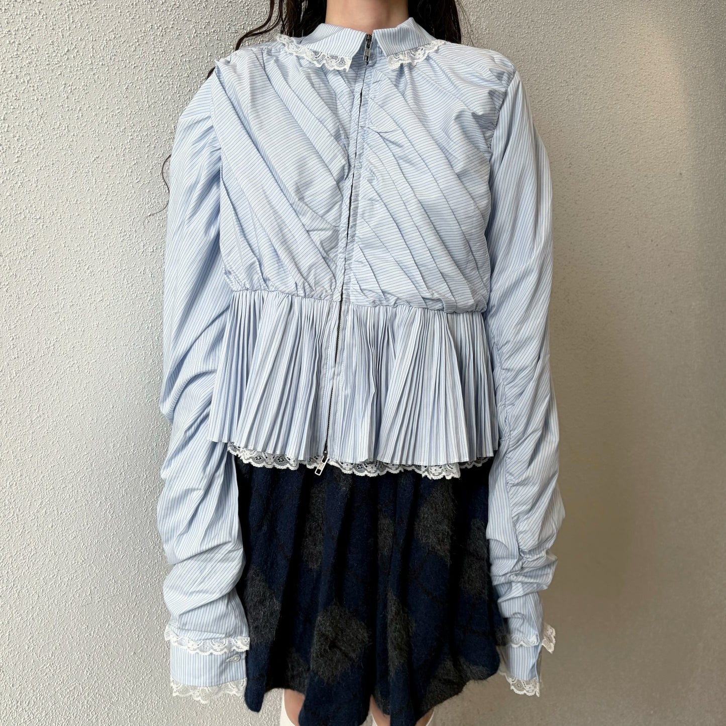 CHILDISH PLEATS SHIRT / BLUE / ユニークプリーツシャツ