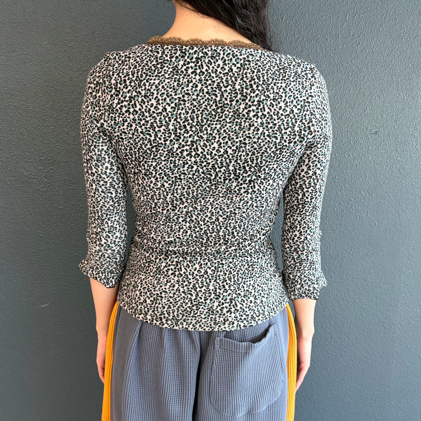 [F.E.E.S] leopard lace top / grey / レオパードレーストップ
