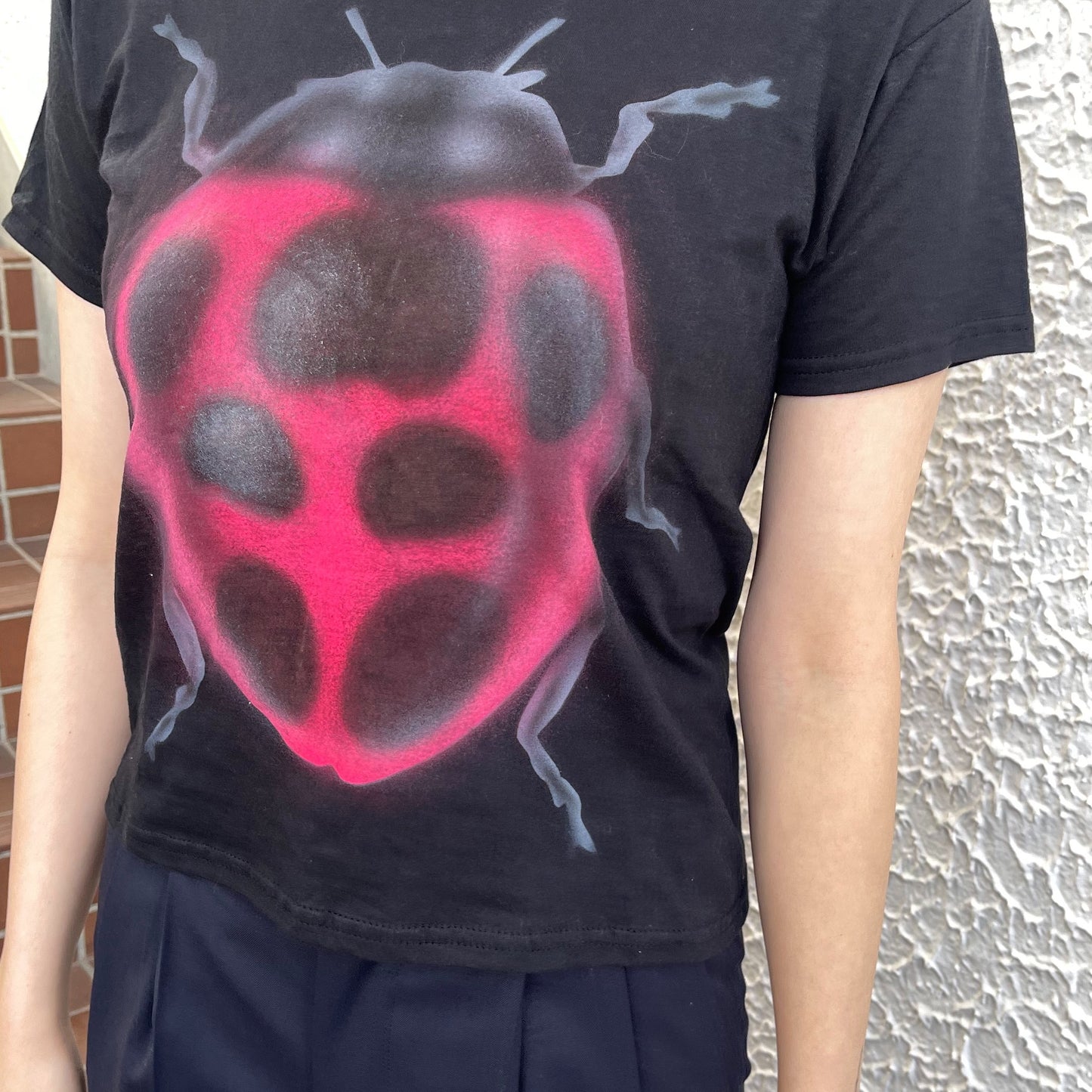 Black ladybug tee S / エアブラシTシャツ
