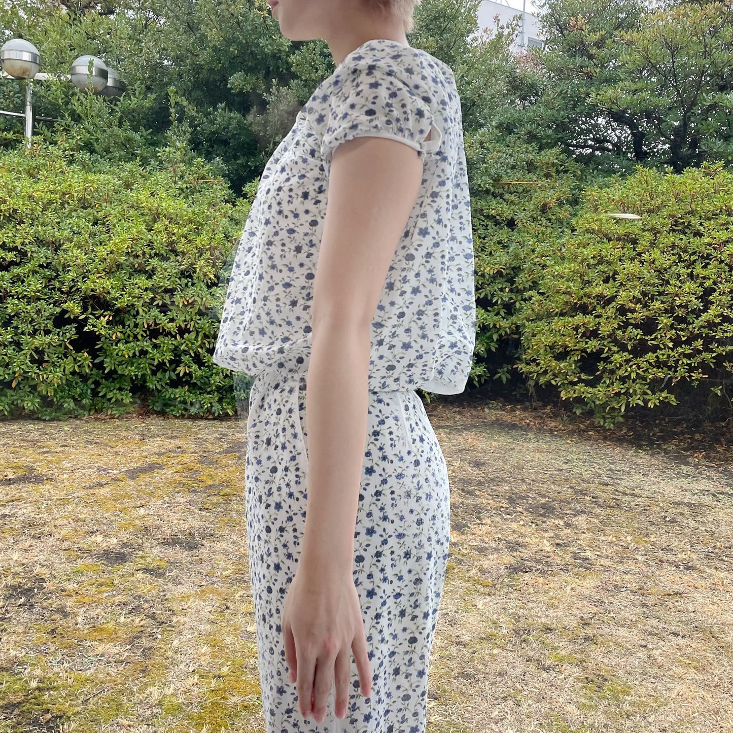 blouse / blue / フラワーパターンブラウス