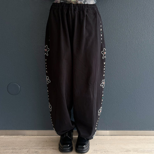 EMBELLISHED FLORAL JOGGERS / BLACK / スタッズスウェットパンツ