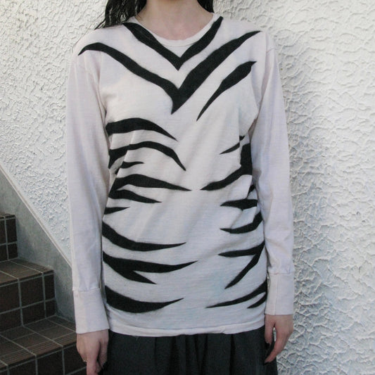 White zebra long sleeve thermal / エアブラシTシャツ