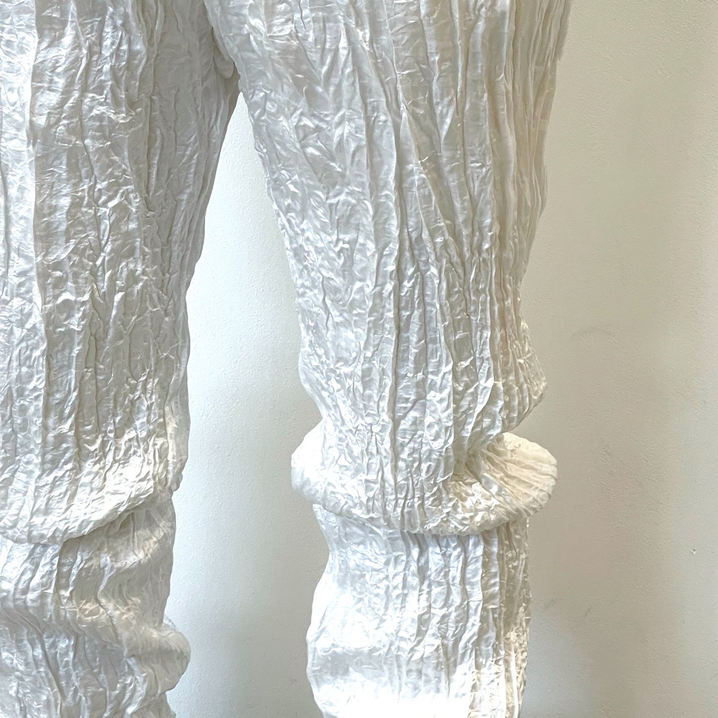 fulled pants / white / ウォッシュ加工パンツ