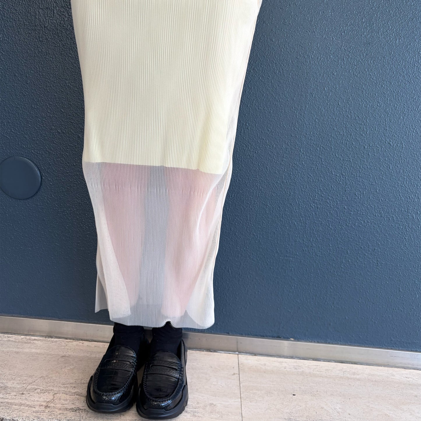 GHOST TODO DRESS *SHORTSLEEVE HIGHNECK +INNER / CREAM / チュールプリーツシアードレス