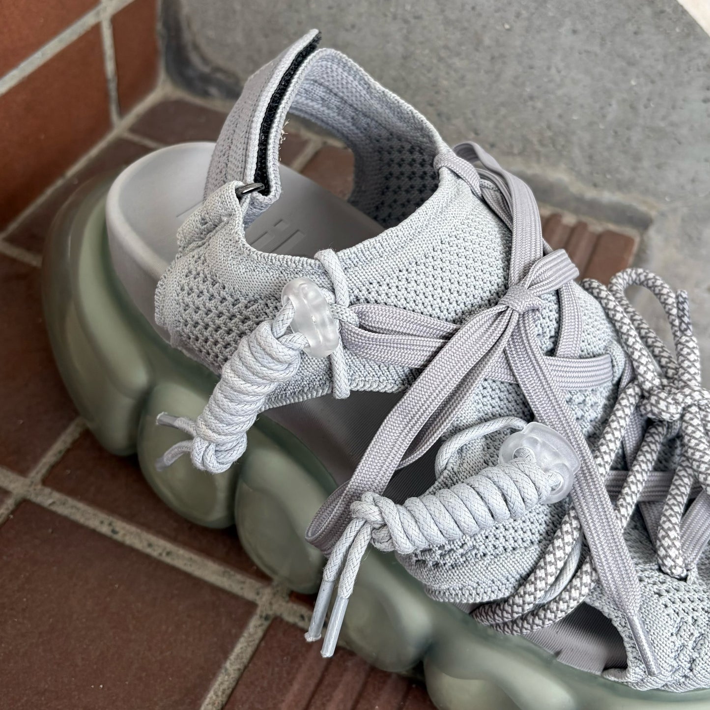 JEWELRY BUBBLE SANDAL CONFUSING Ⅰ / GRAY / MIKIOSAKABEサンダル