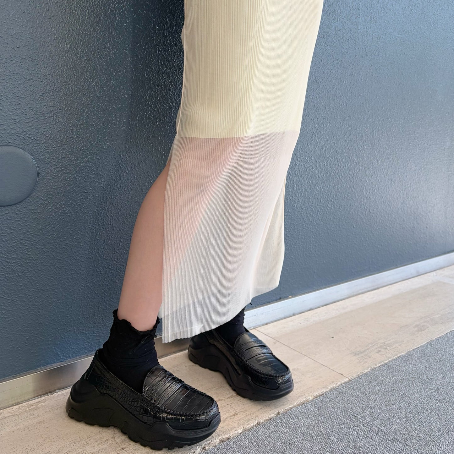 GHOST TODO DRESS *SHORTSLEEVE HIGHNECK +INNER / CREAM / チュールプリーツシアードレス