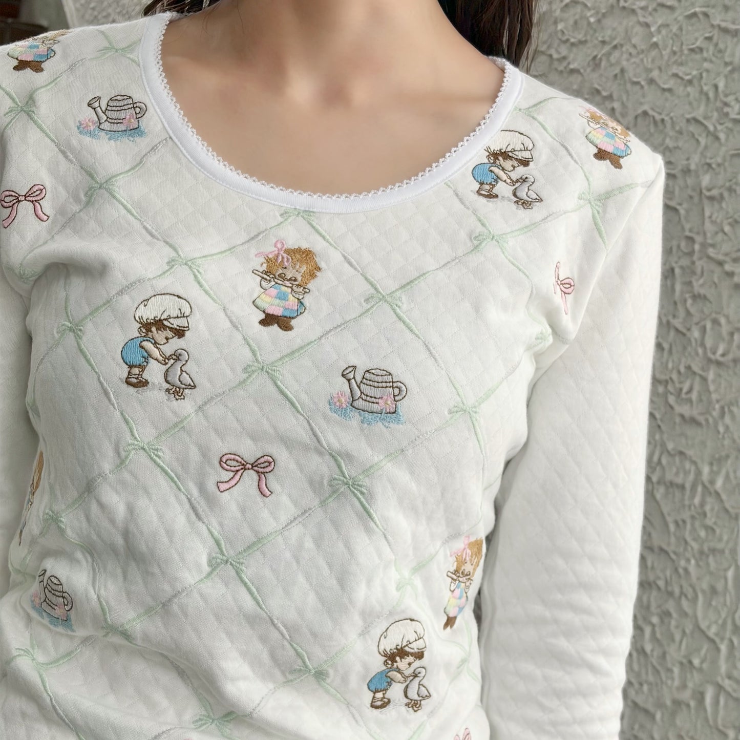COUNTRY TOP / WHITE / 刺繍トップ