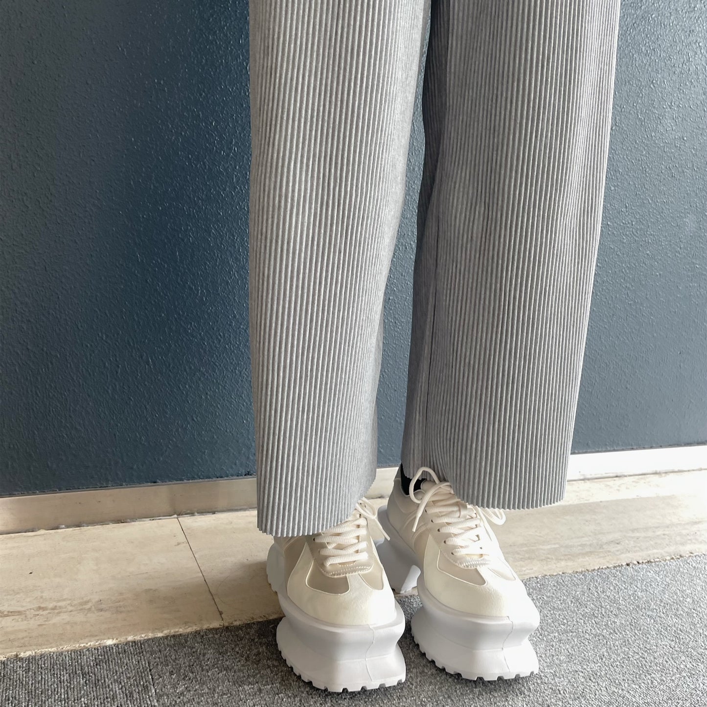CRISP PIPING PANTS / GRAY / クリスプパイピングパンツ