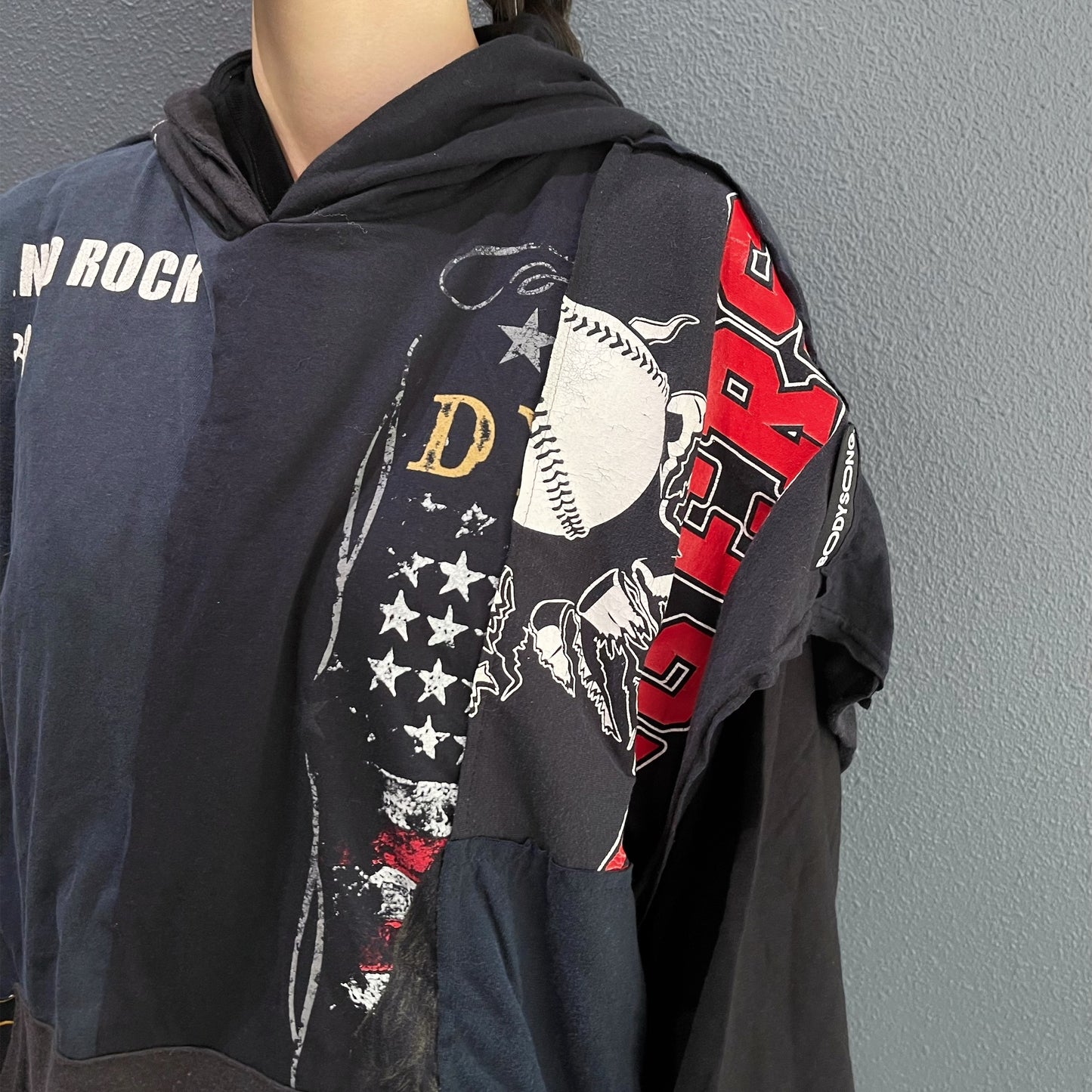 REMODEL/LAYER/VINTAGE TEE / BLACK / 手袋付きリメイクTシャツ