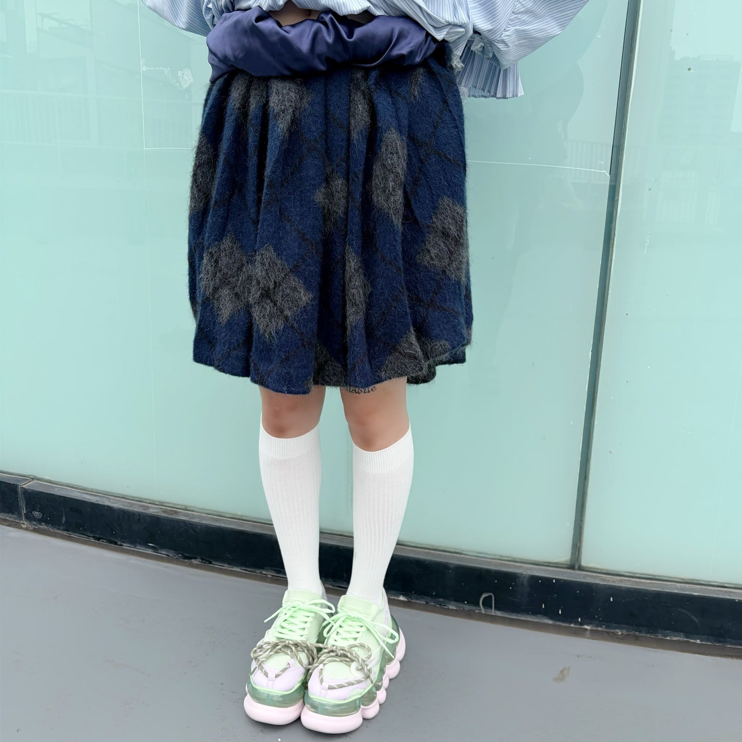 TWISTED PLEATS KNIT SKIRT / NAVY / ニットプリーツスカート