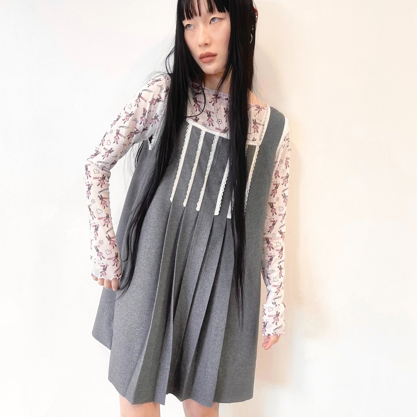 Pleats sleeveless dress / Gray / プリーツレースドレス