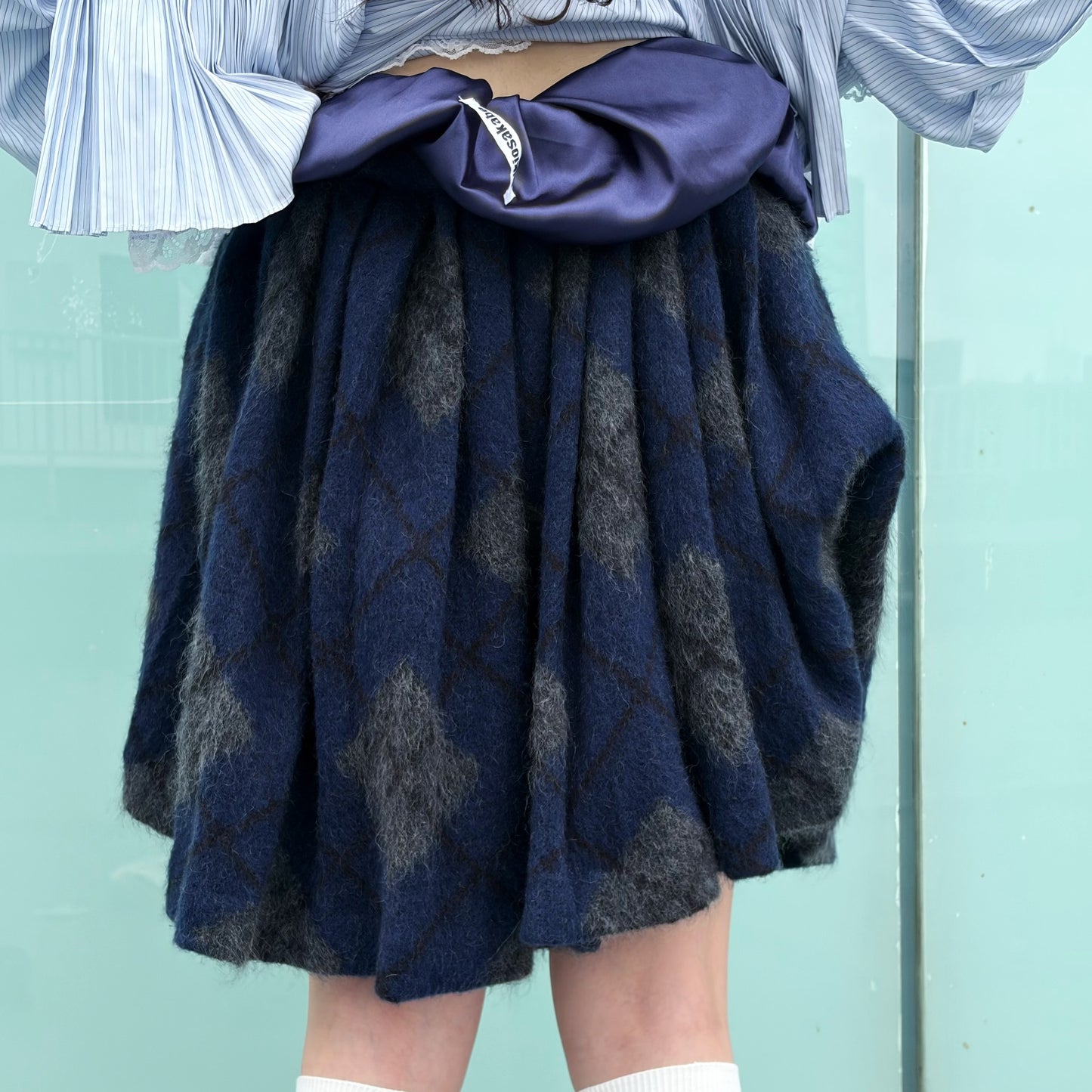 TWISTED PLEATS KNIT SKIRT / NAVY / ニットプリーツスカート