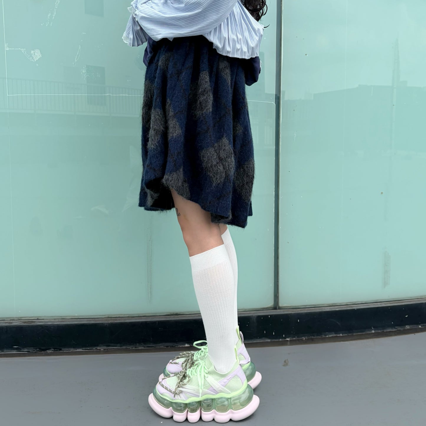 TWISTED PLEATS KNIT SKIRT / NAVY / ニットプリーツスカート