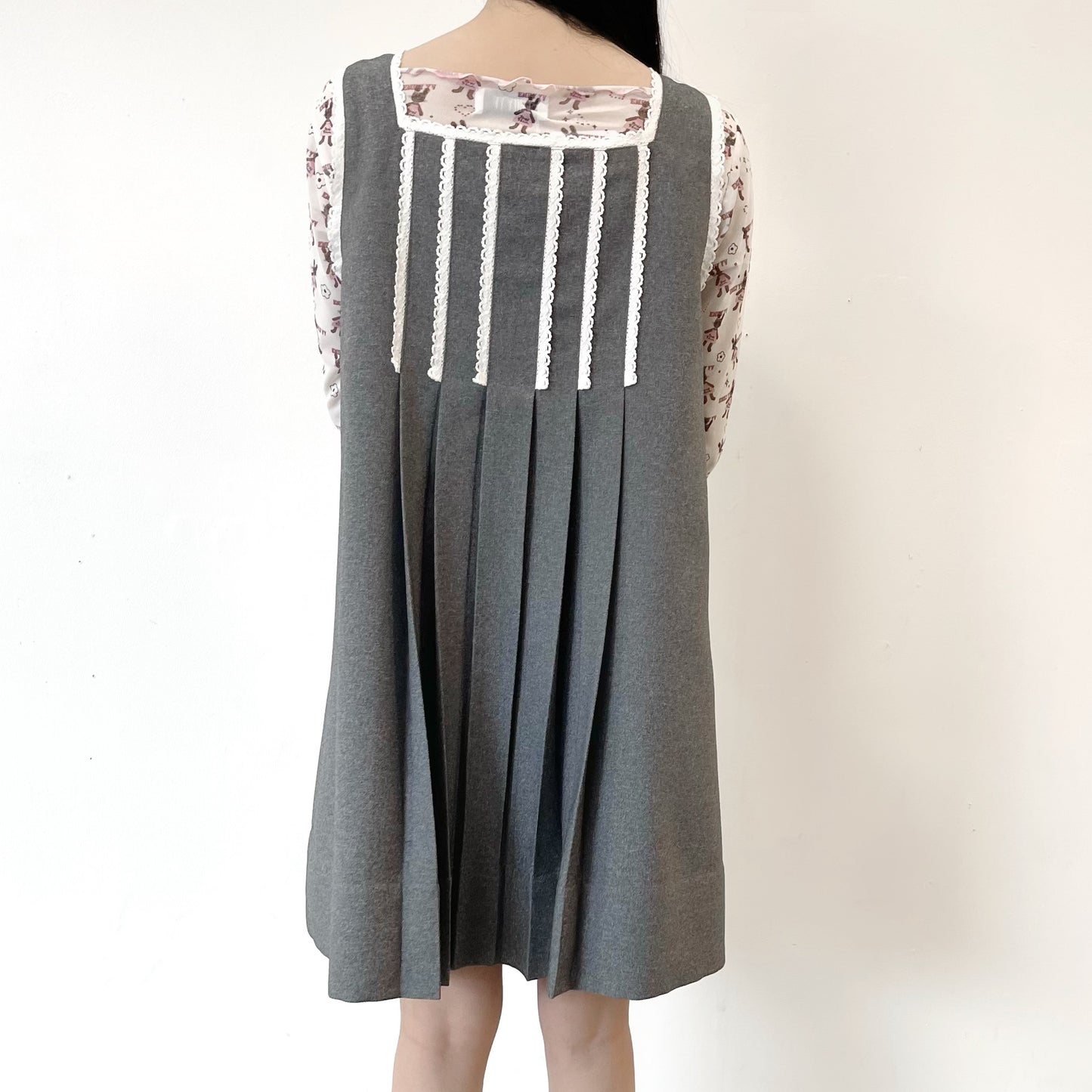 Pleats sleeveless dress / Gray / プリーツレースドレス