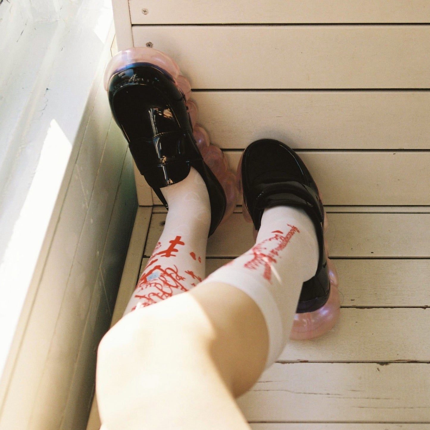 【SHEEP Limited】JEWELRY LOAFER / BLACK ENAMEL x PINK AURORA / groundsローファー