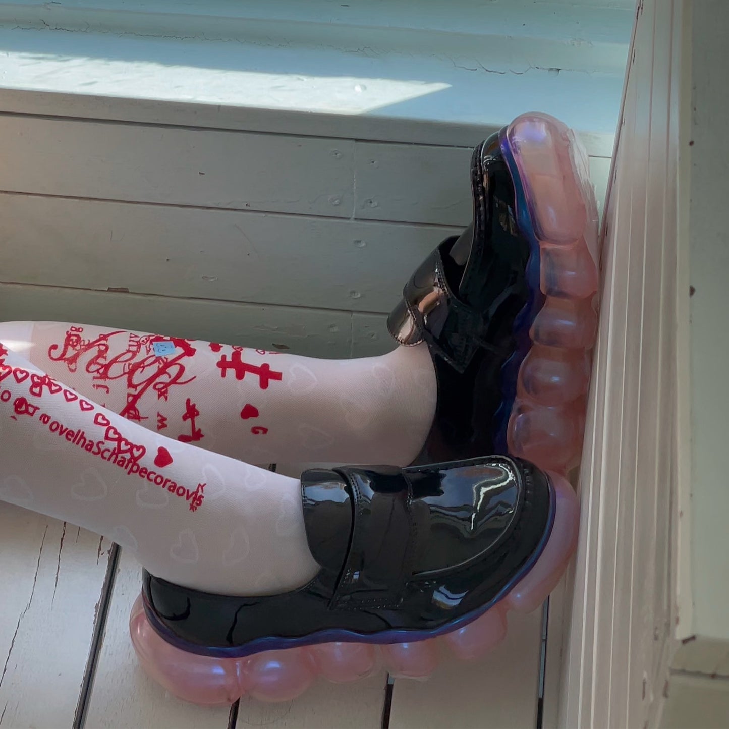 【SHEEP Limited】JEWELRY LOAFER / BLACK ENAMEL x PINK AURORA / groundsローファー