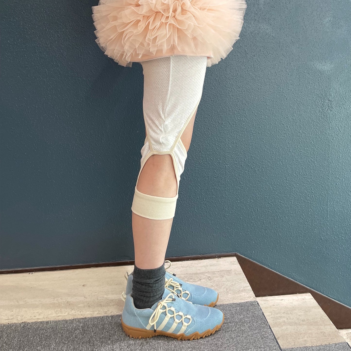 [fa.er.ie] cotton mesh cross up leggings / ivory / コットンメッシュクロスアップレギンス
