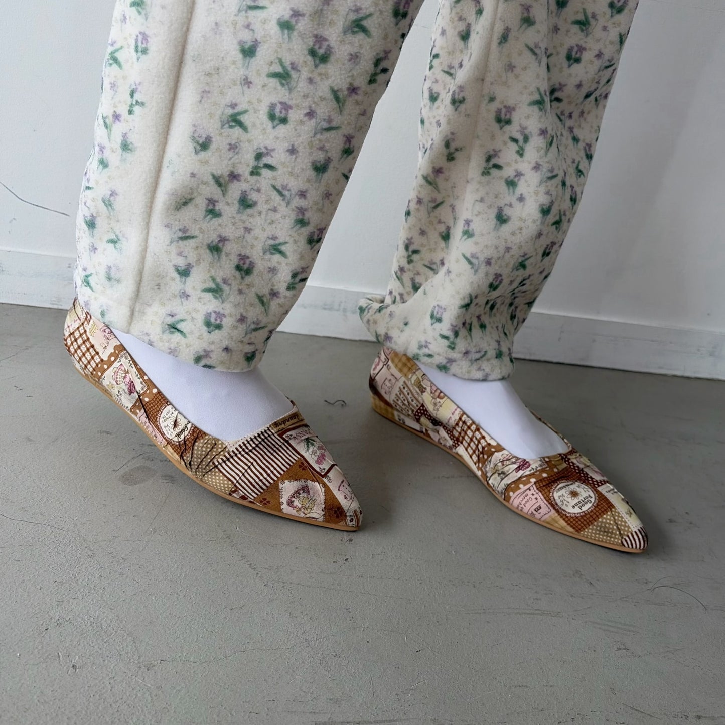 MAMA'S FLAT / BEIGE / プリントパンプス