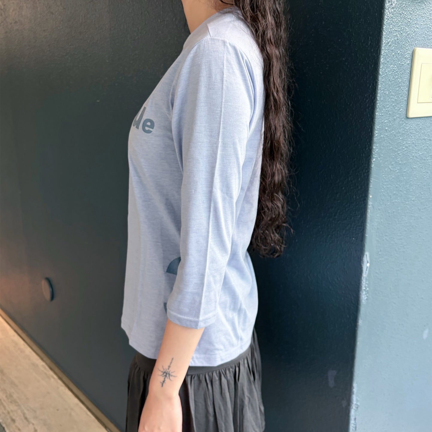 [fe.3] slim logo top / melange blue / スリムロゴトップ