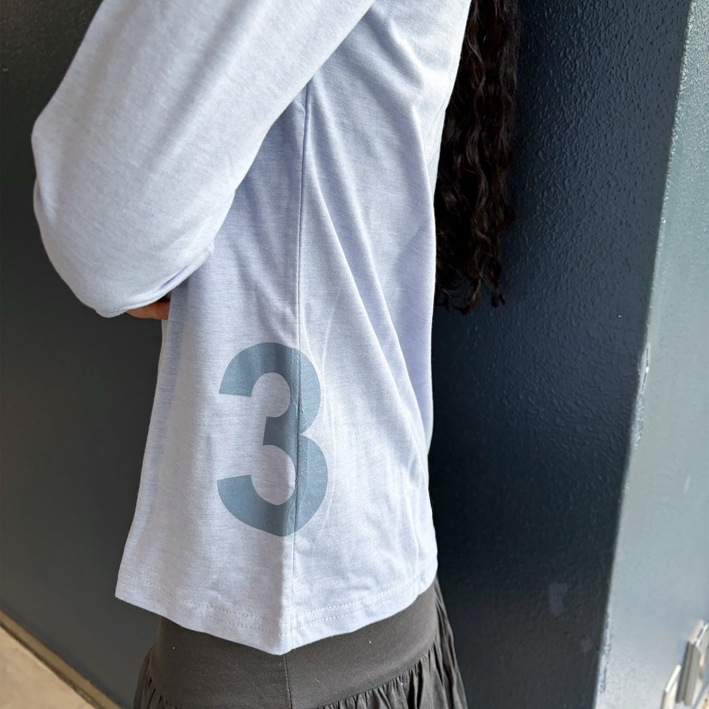 [fe.3] slim logo top / melange blue / スリムロゴトップ