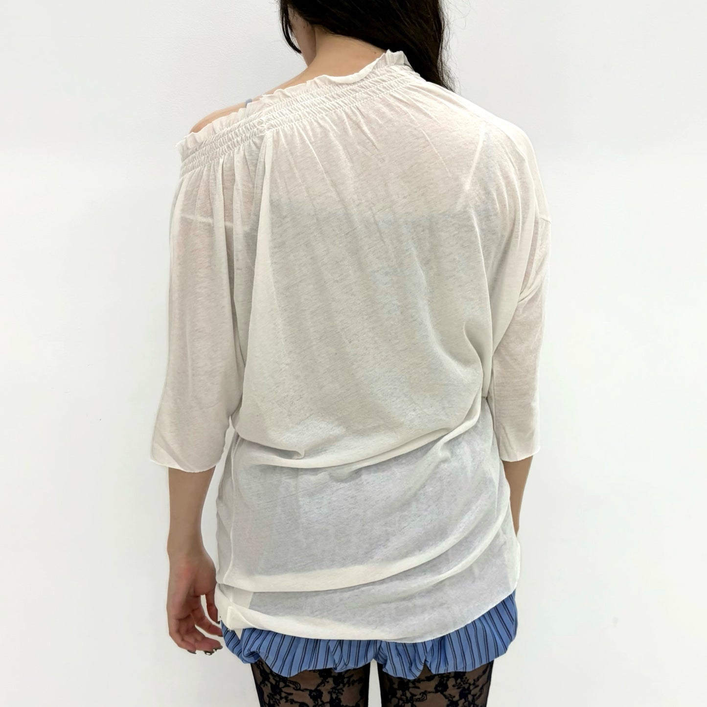 [fa.er.ie] sui loose top / white / シャーリングプリントトップ