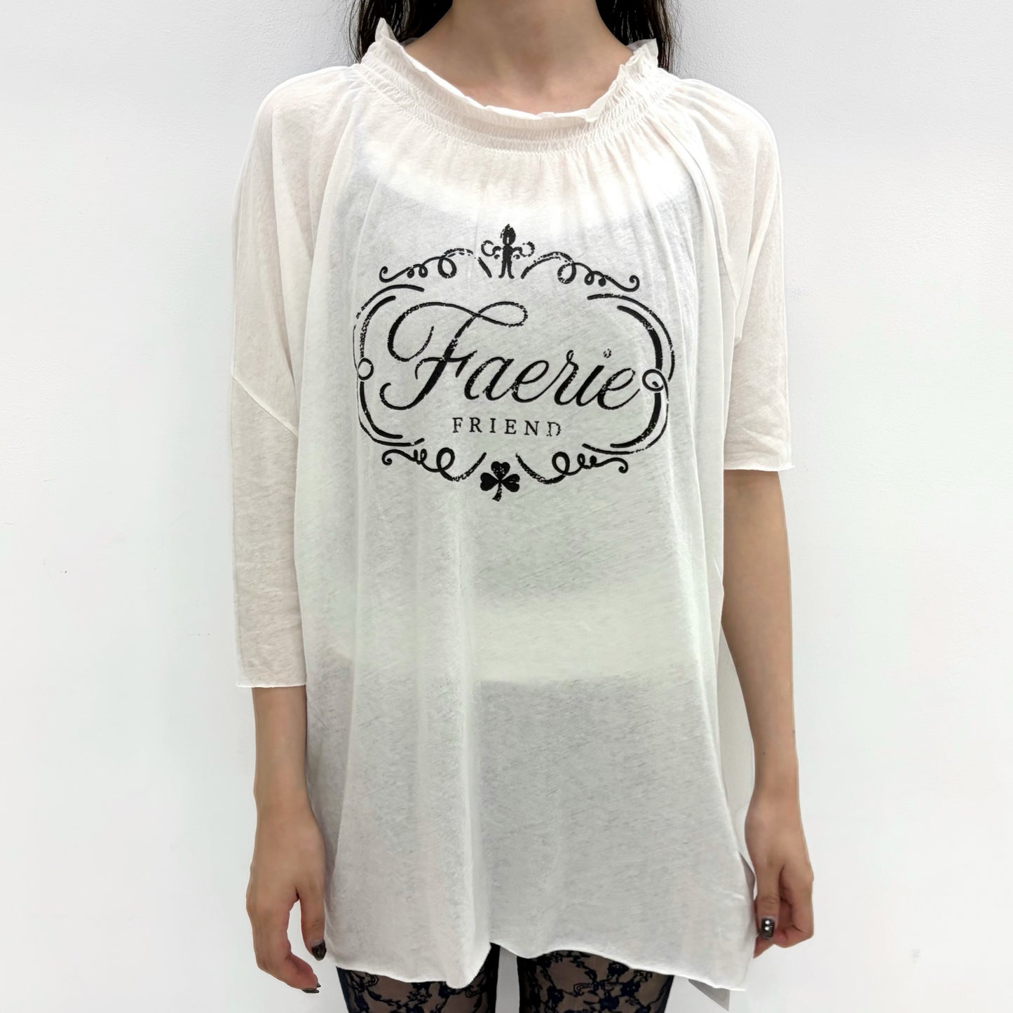 [fa.er.ie] sui loose top / white / シャーリングプリントトップ