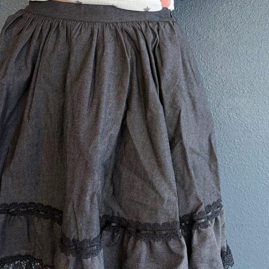 [F.E.E.S] denim ruffle skirt / black / デニムラッフルスカート