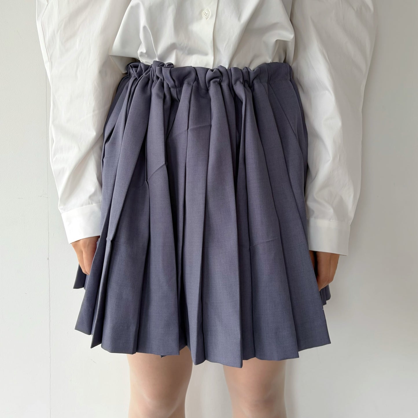 WRINKLE PLEATS SKIRT / GRAY / プリーツスカート
