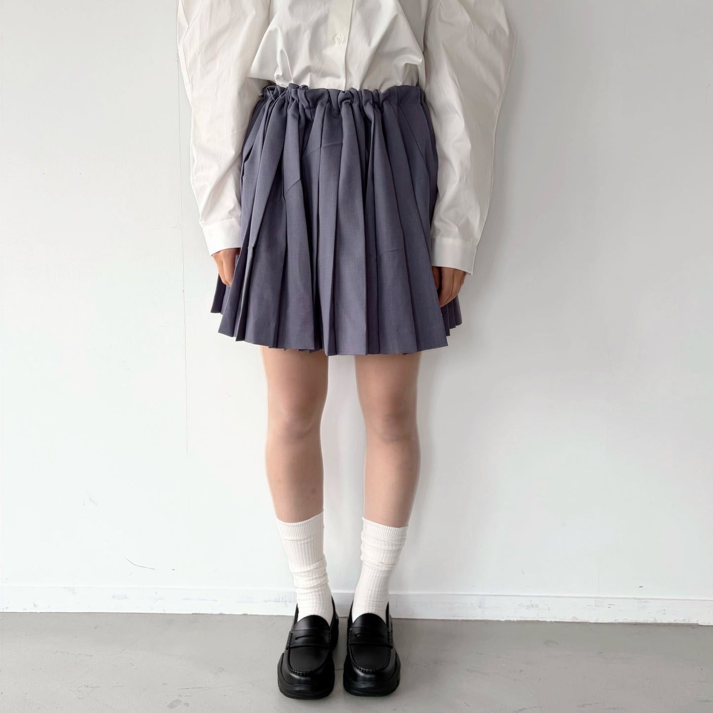 WRINKLE PLEATS SKIRT / GRAY / プリーツスカート