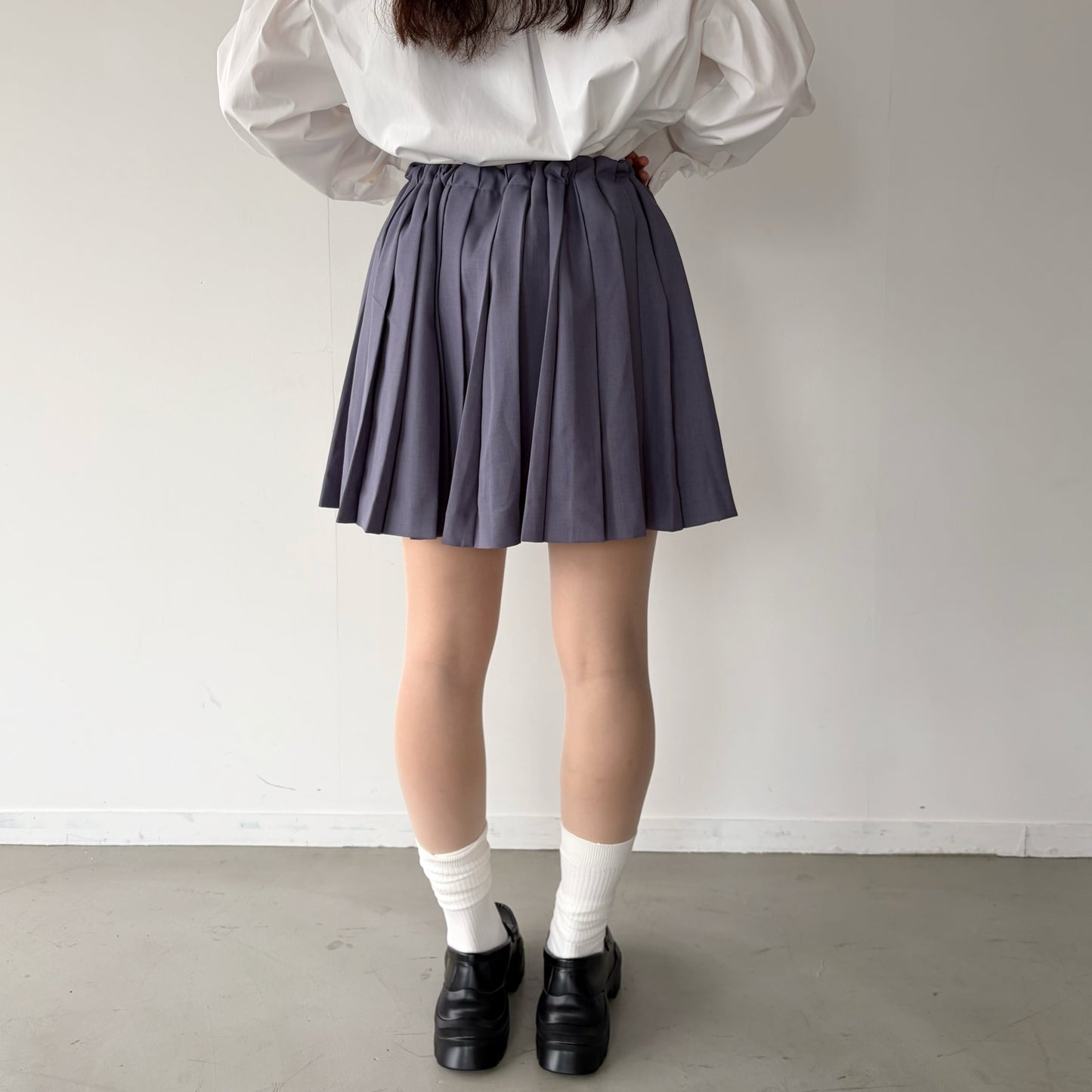 WRINKLE PLEATS SKIRT / GRAY / プリーツスカート