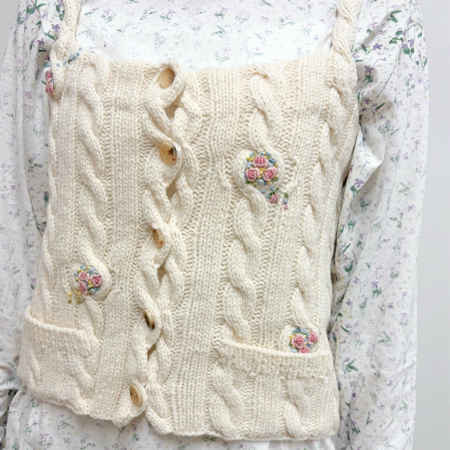 blooming cable camisole / white / ブルーミングケーブルキャミソール