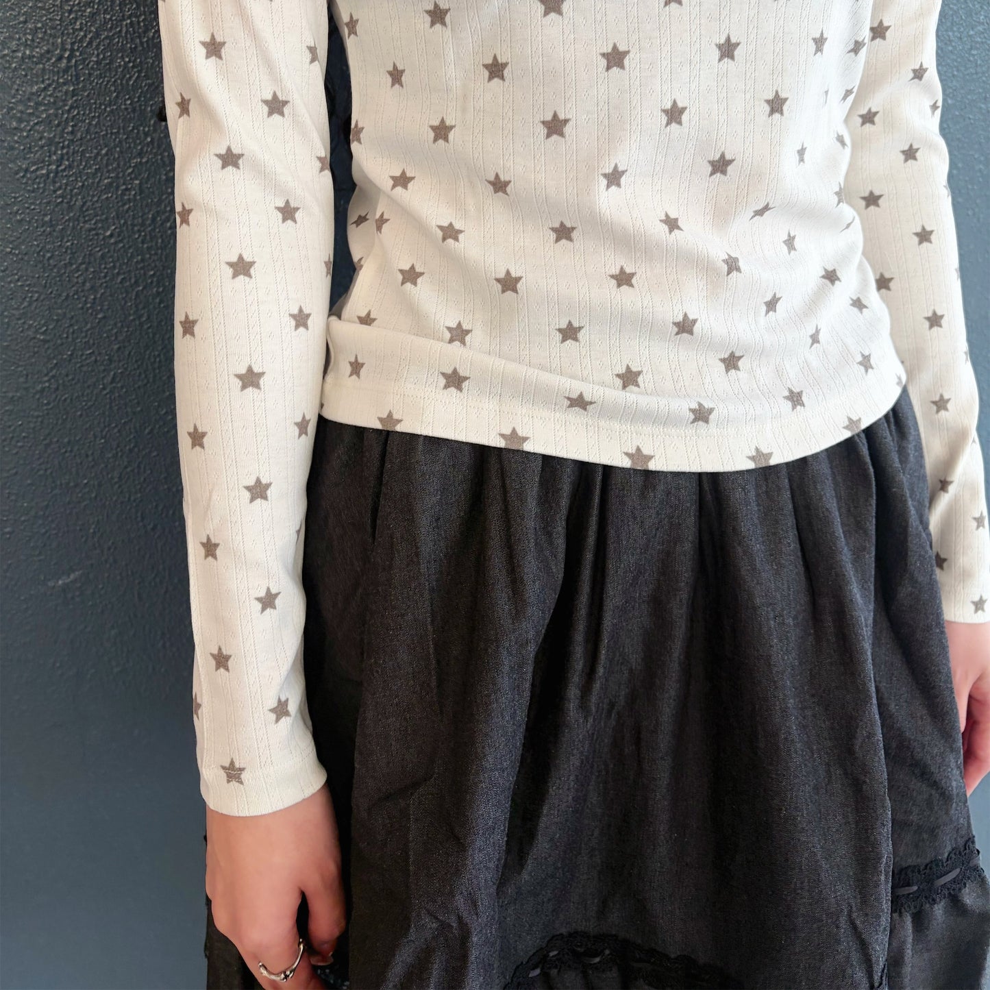 [F.E.E.S] star eyelet turtleneck / cream / スタータートルネックトップ