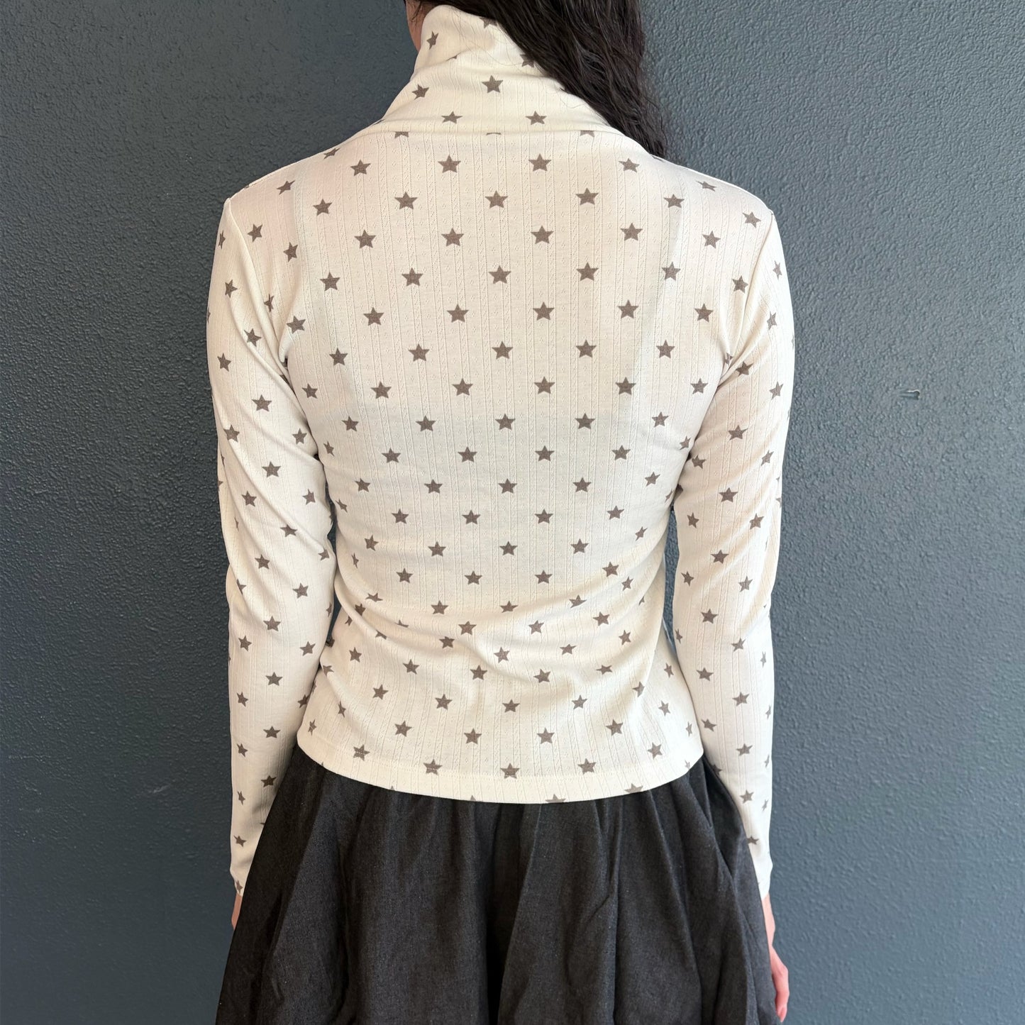 [F.E.E.S] star eyelet turtleneck / cream / スタータートルネックトップ