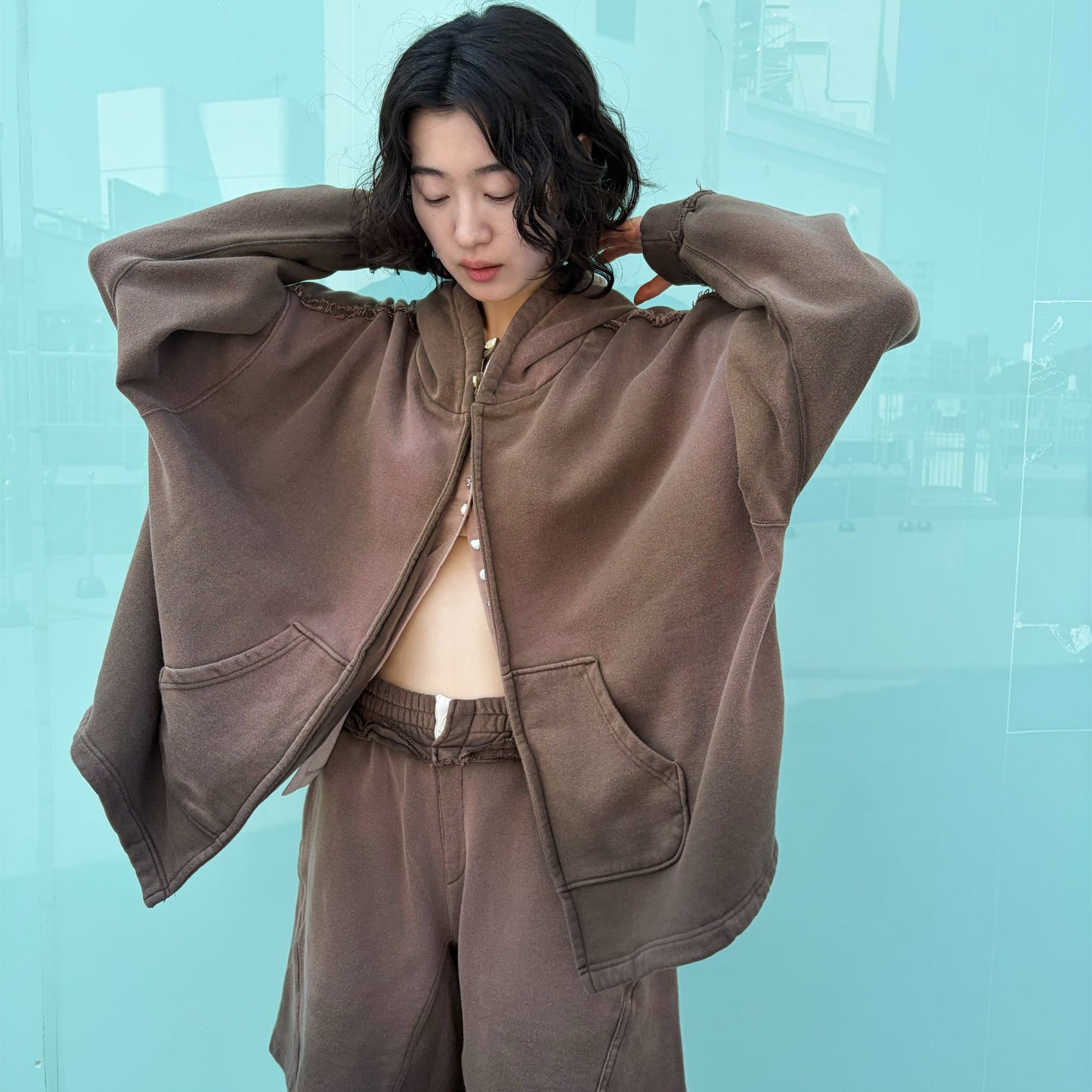 Bleach waves hoodie / DUST BROWN / ブリーチフーディー