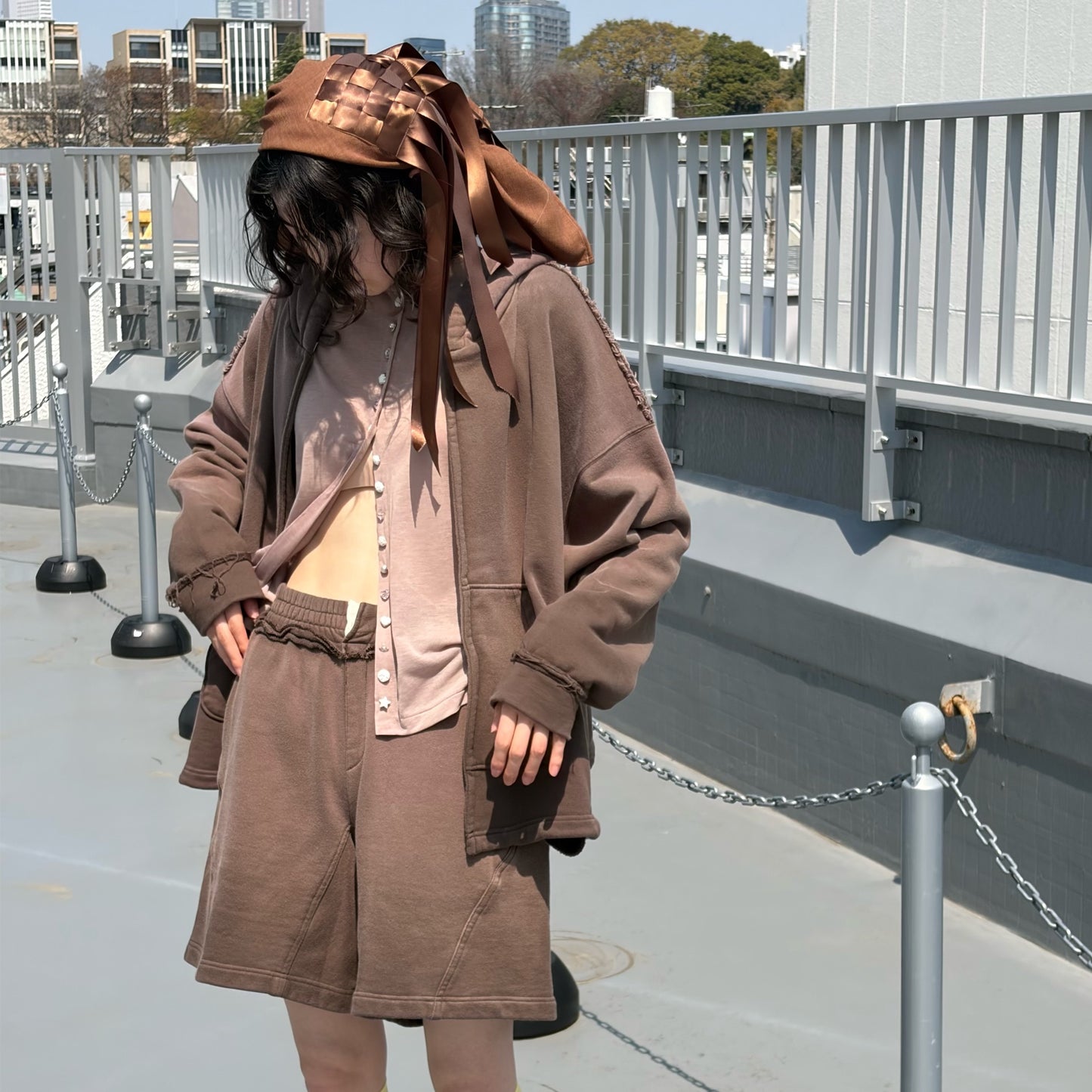 Bleach waves hoodie / DUST BROWN / ブリーチフーディー
