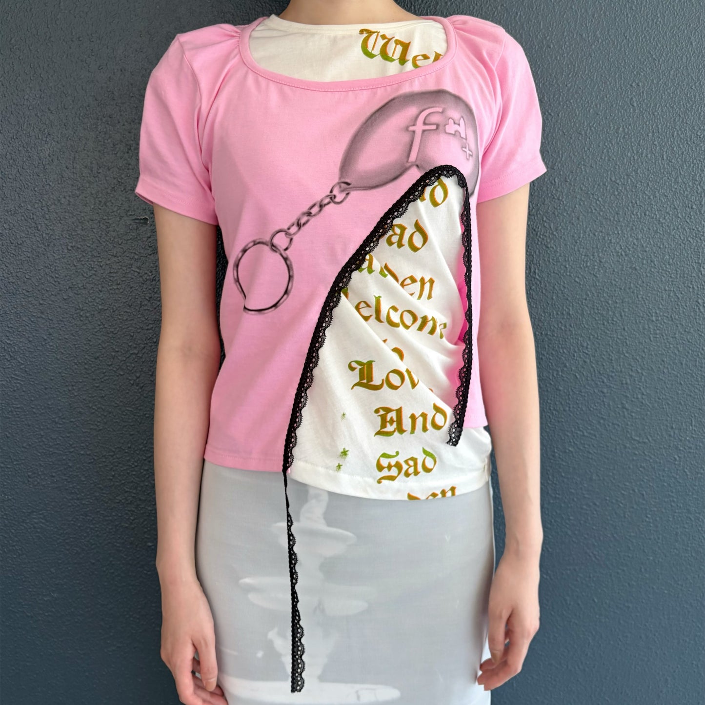 shell key chain print square neck top / pink / グラフィックTシャツ