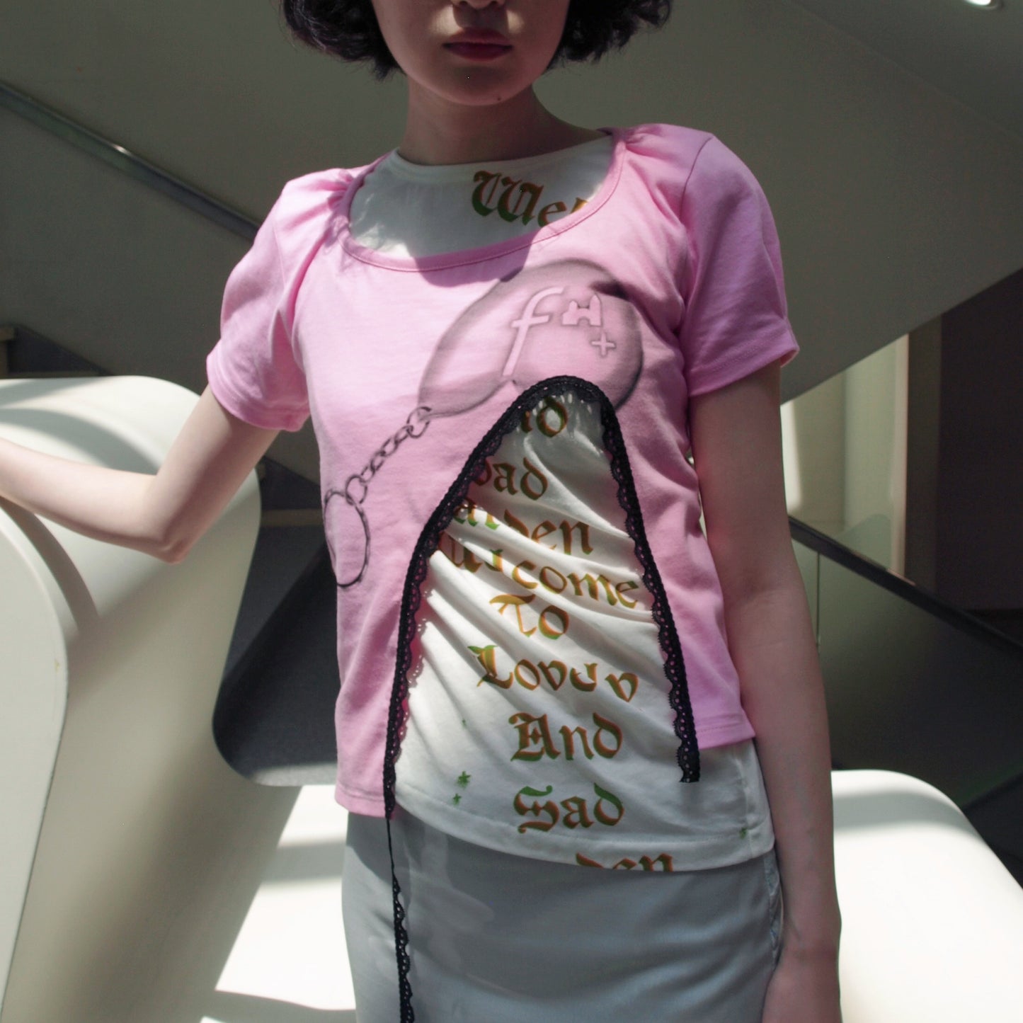shell key chain print square neck top / pink / グラフィックTシャツ