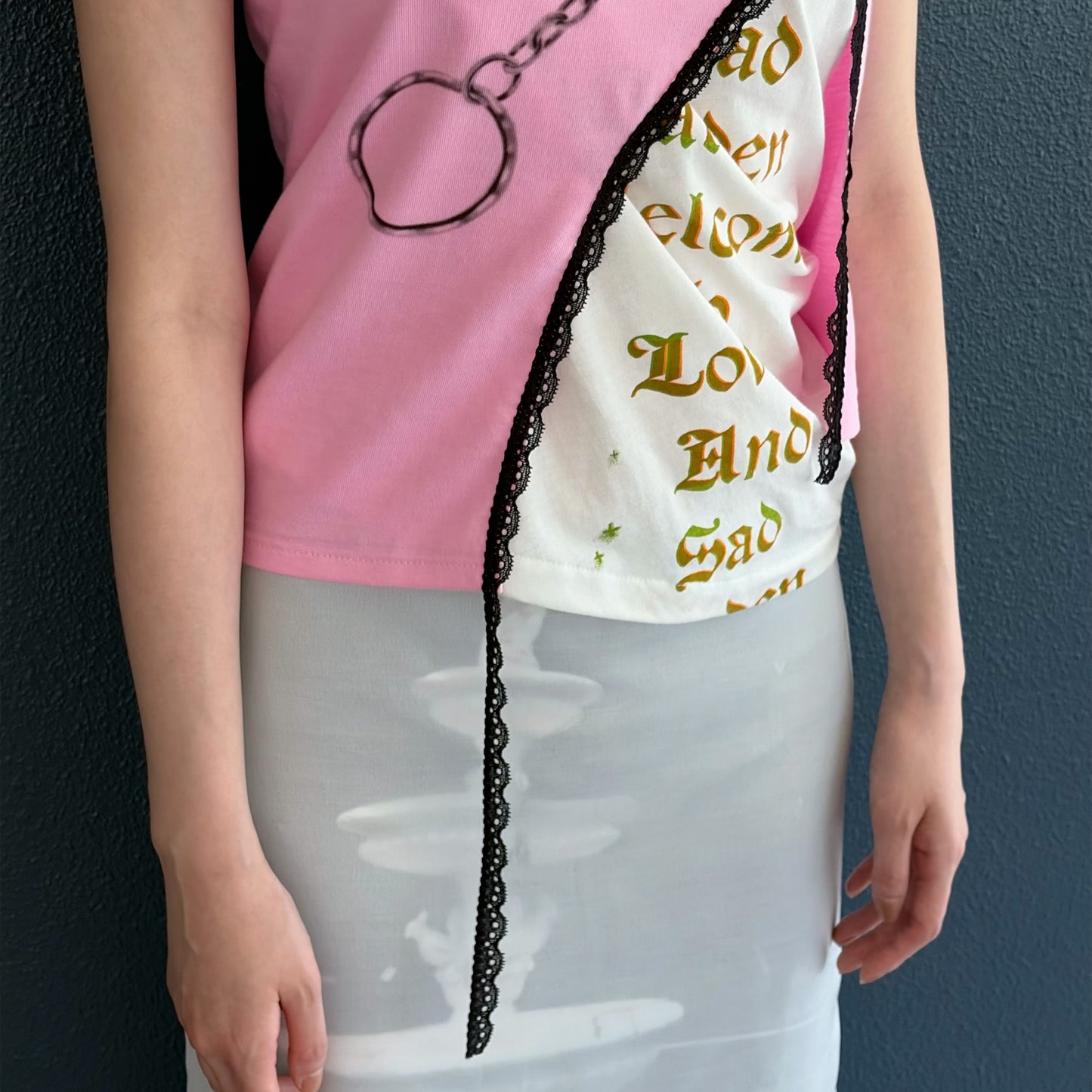 shell key chain print square neck top / pink / グラフィックTシャツ