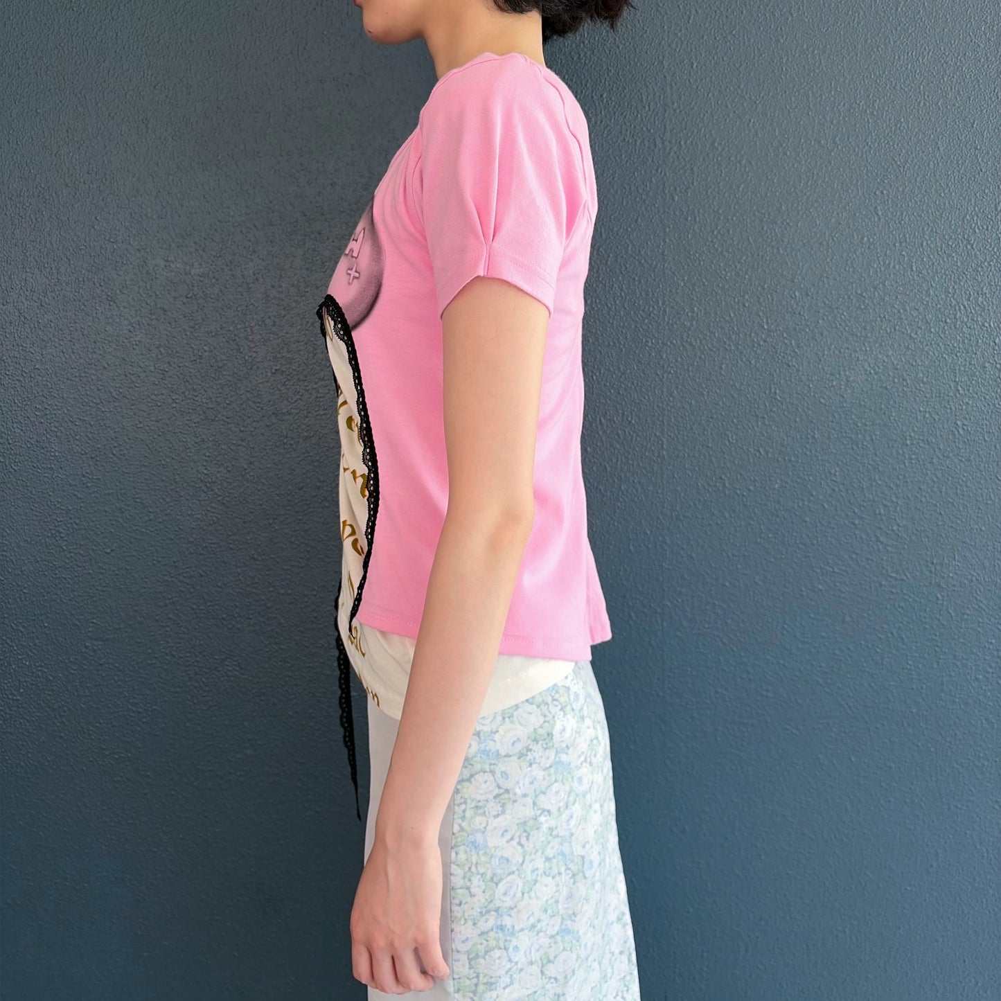 shell key chain print square neck top / pink / グラフィックTシャツ
