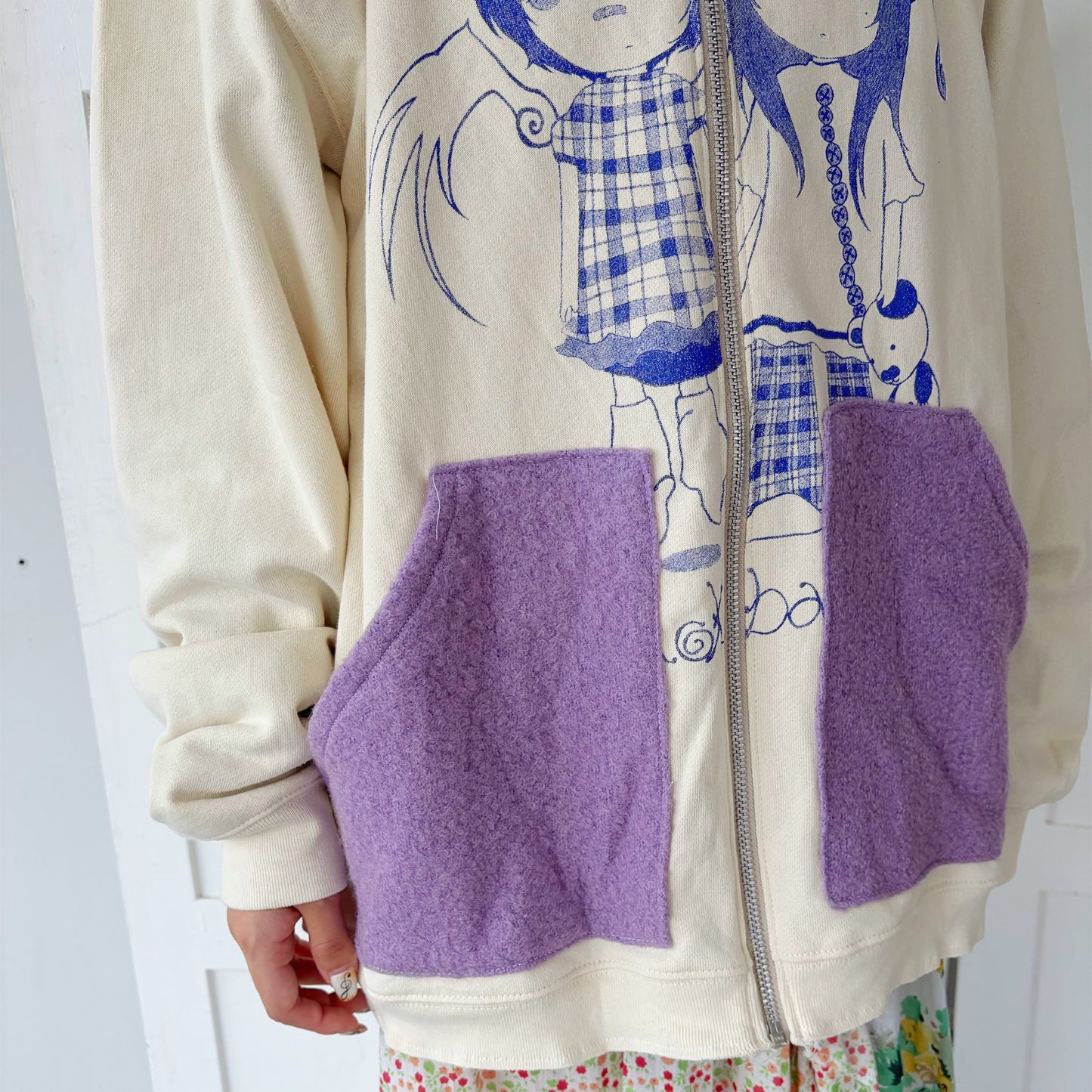 【Collabolation with Lee Haesun】Haesun Angels hoodie / Sand / グラフィックフーディー