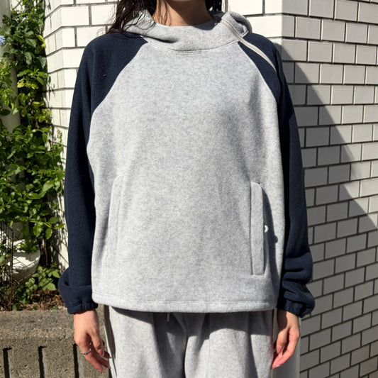 WORN HOME HOODIE / GRAYxNAVY / フリースパーカ